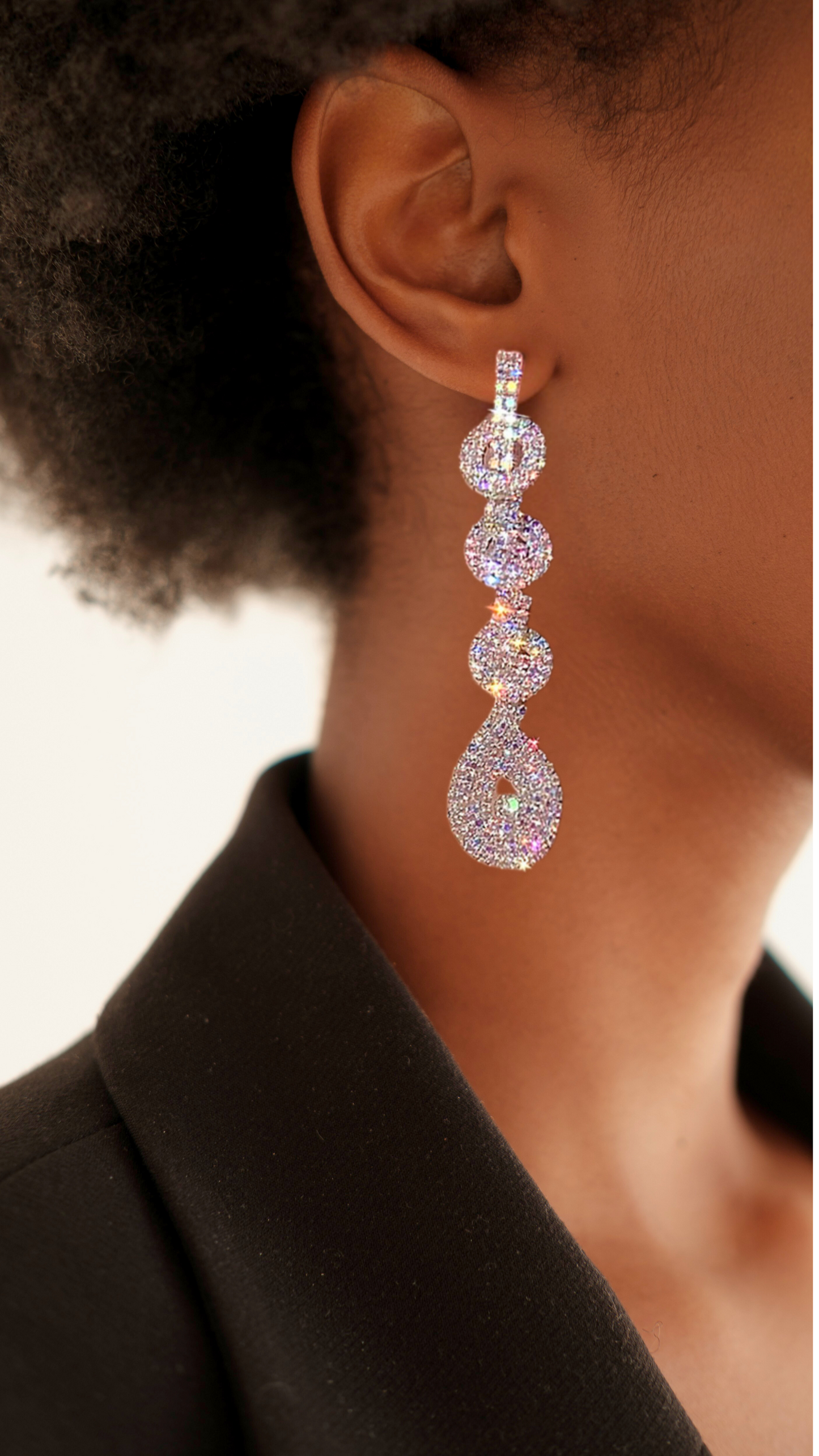 Σκουλαρίκια κρεμαστά με λευκά στρας