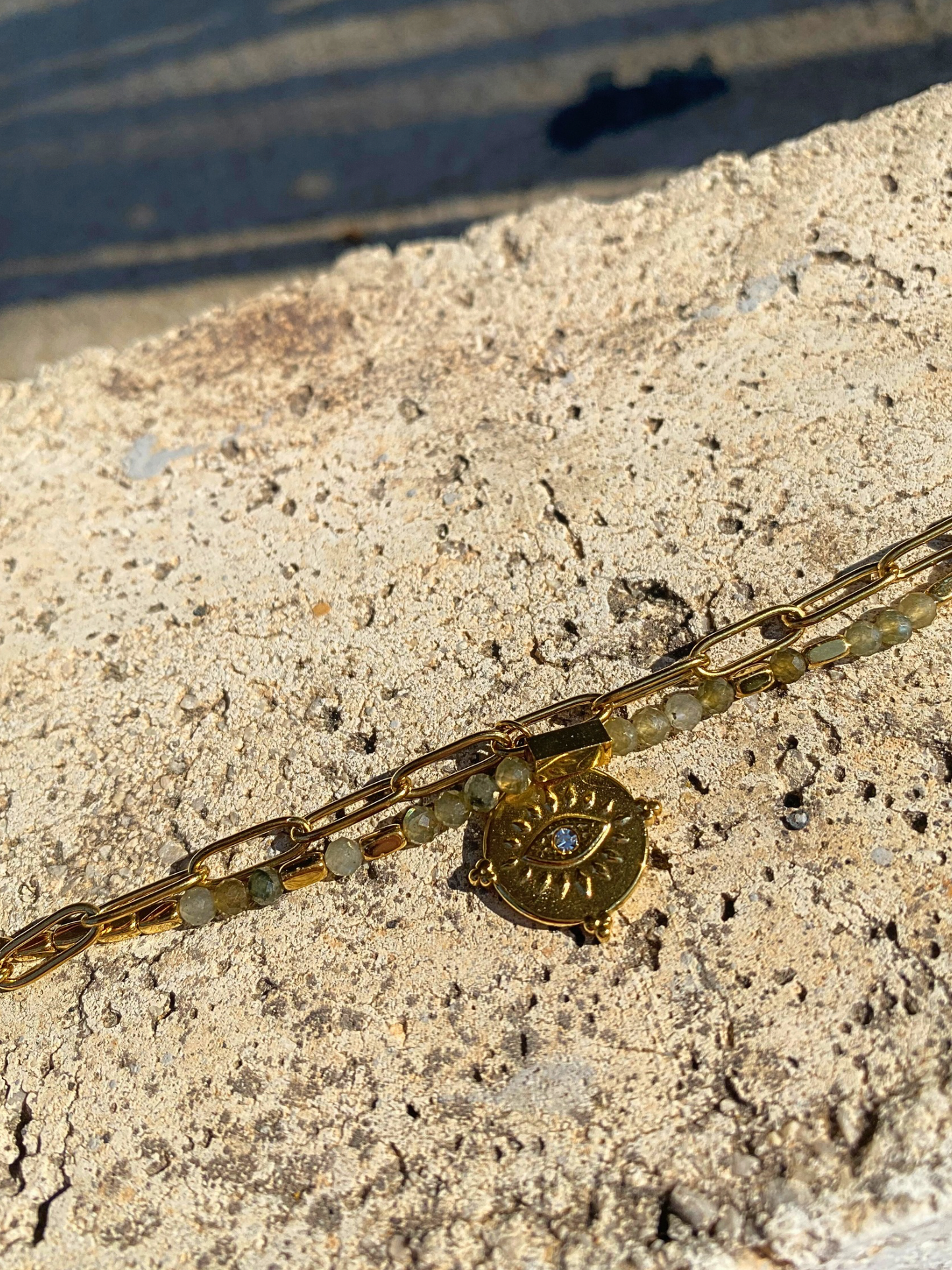 Βραχιόλι διπλό με αλυσίδα και χάντρες και charm στρογγυλό ματάκι