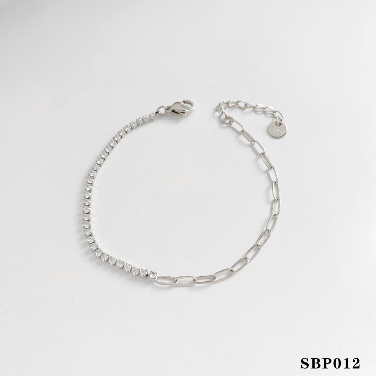 Βραχιόλι μισό αλυσίδα μισό στρας