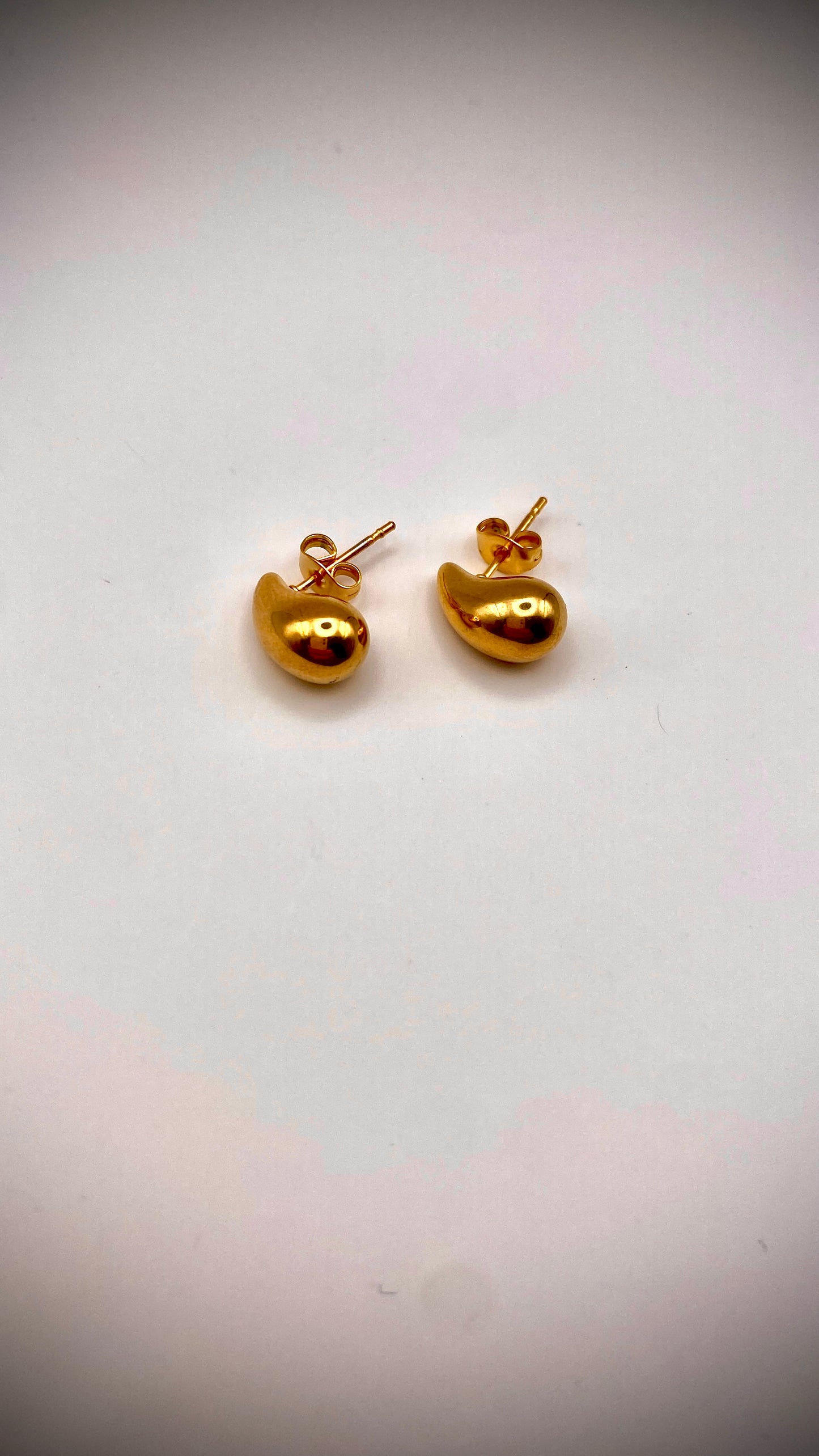 Σκουλαρίκια σταγόνες καρφωτά(2cm) σε χρυσό από ατσάλι