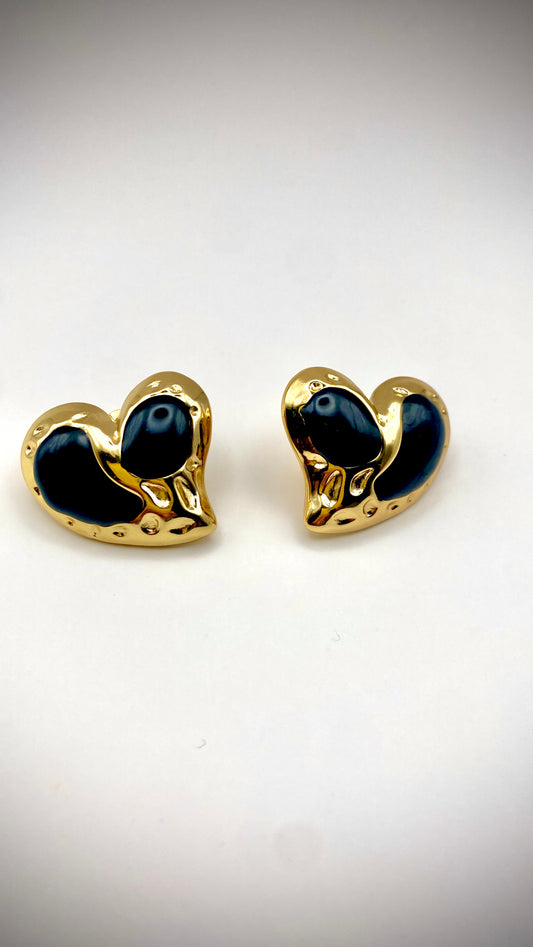 Σκουλαρίκια καρδιές με μαύρη πέτρα