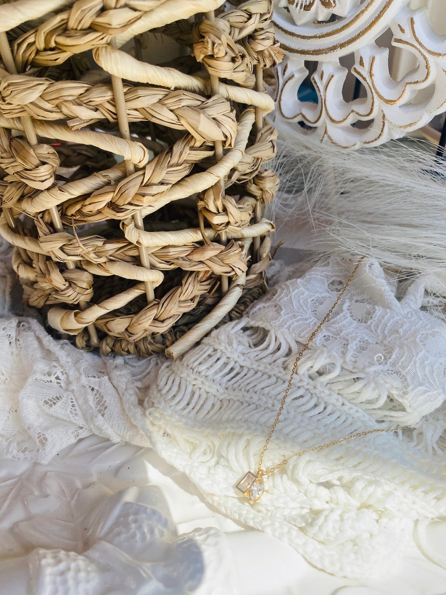 Κολιέ χρυσό με αλυσίδα και στρας